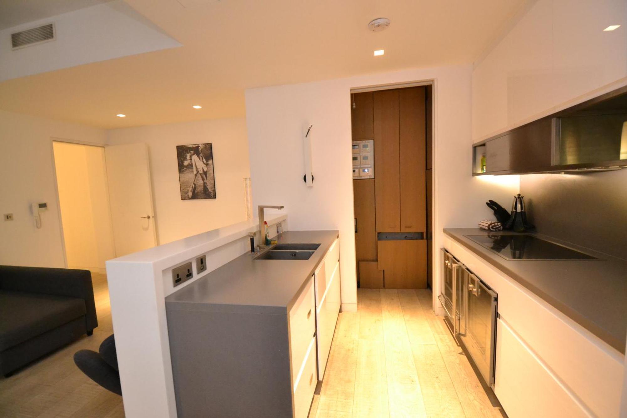 Modern 2 Bedroom Apartment, Oxford Street Londra Dış mekan fotoğraf